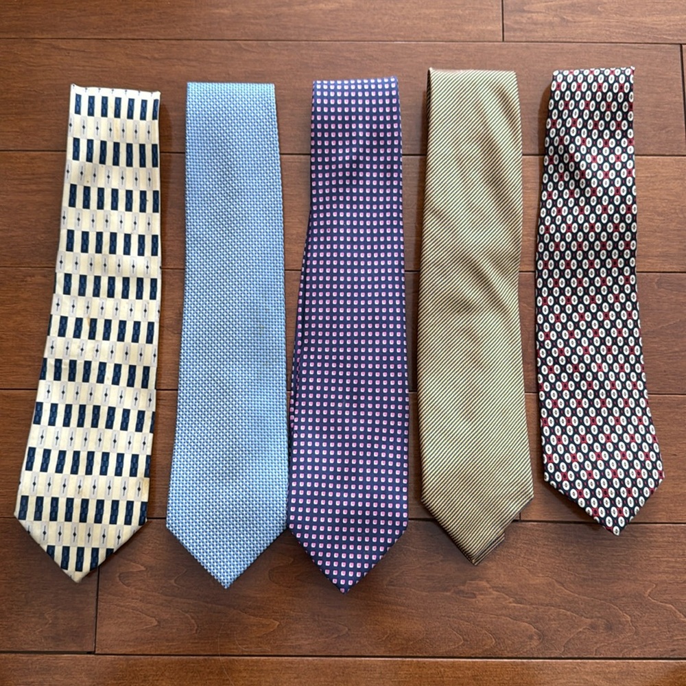 Bundle of ties